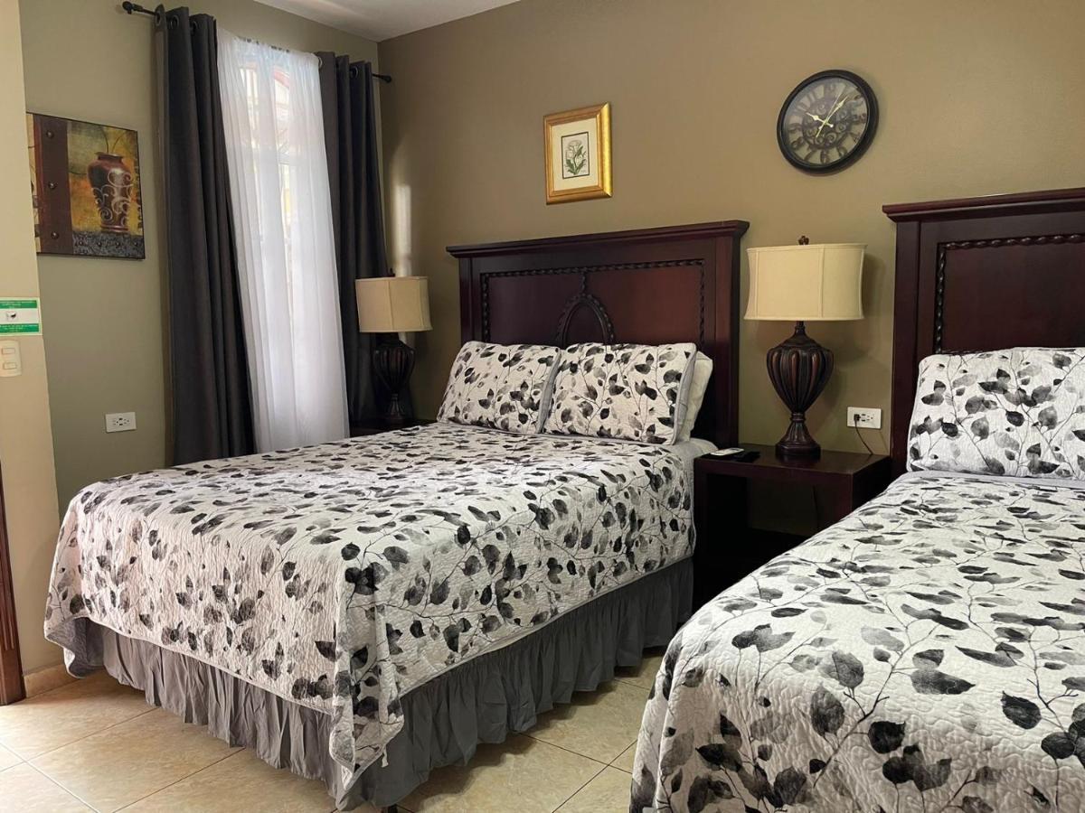 Refugio De La Montana B&B ซานเปโดร ซูลา ภายนอก รูปภาพ