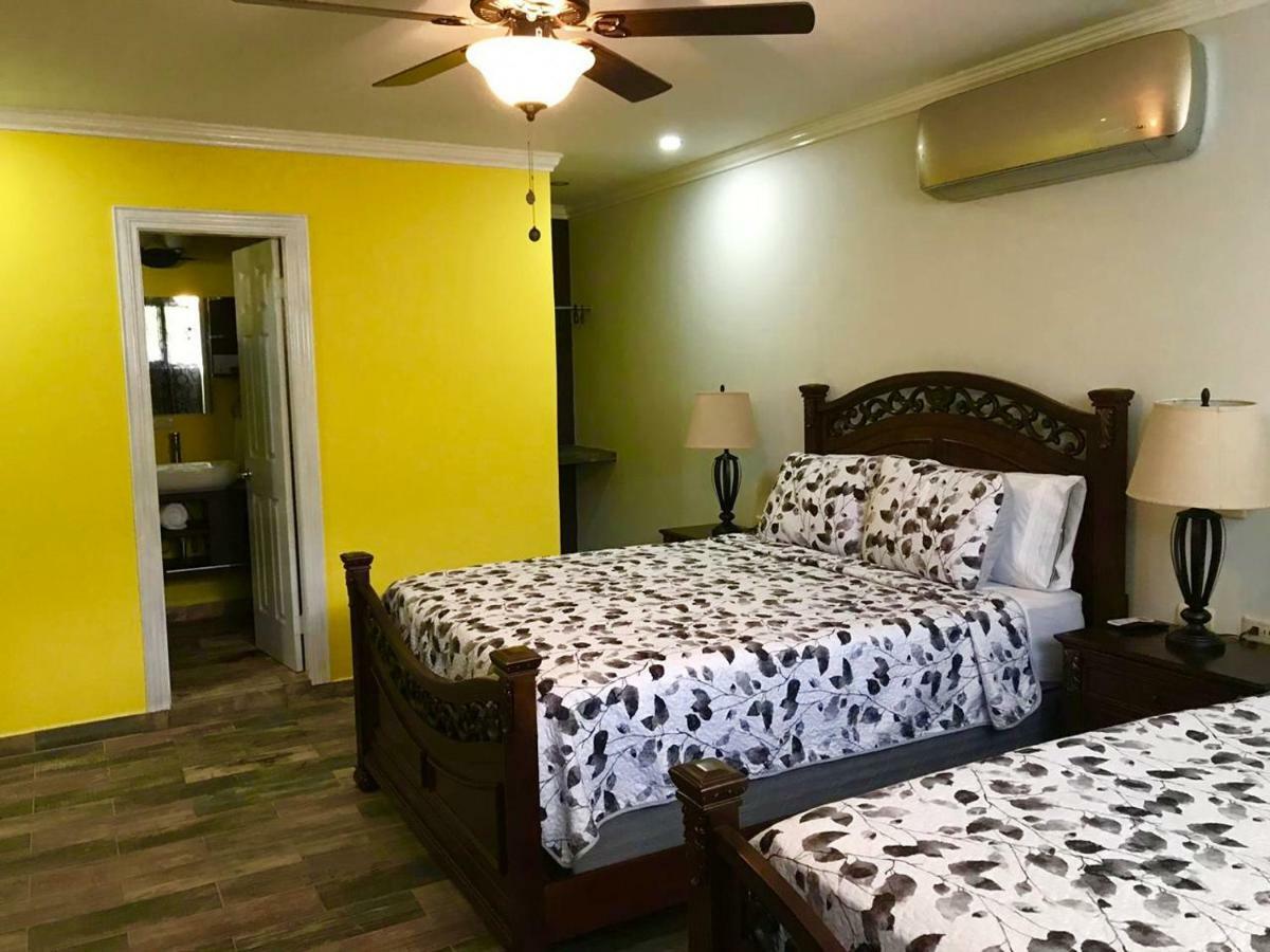 Refugio De La Montana B&B ซานเปโดร ซูลา ภายนอก รูปภาพ